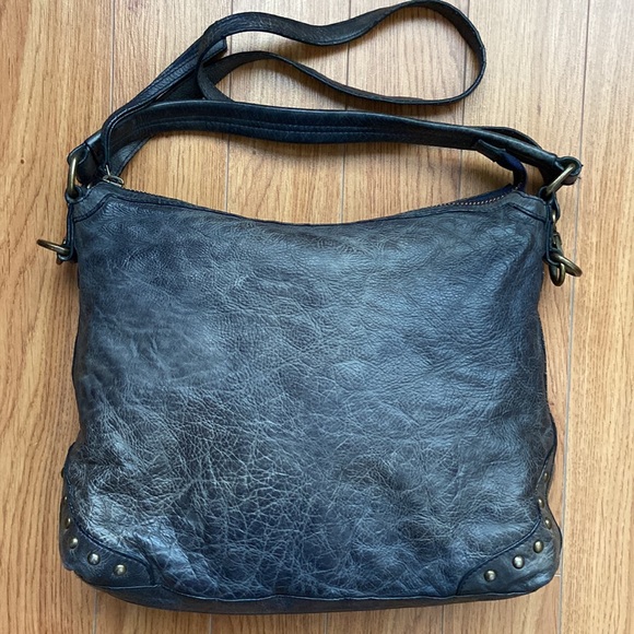 Frye & Co. leather weather worn purse with long and short straps zipper top - Picture 2 of 12